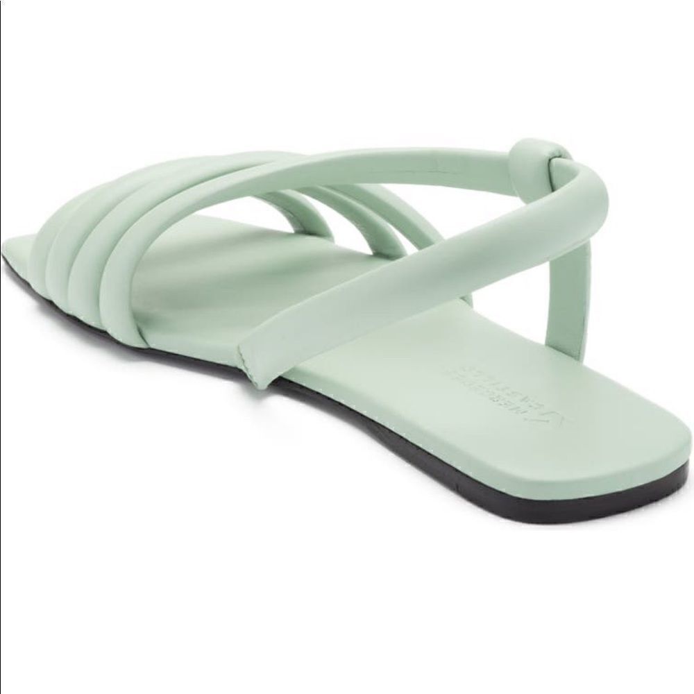 Mercedes Castillo Women’s top grain leather upper/lining strappy sandal Sz 6 NWT - Picture 2 of 16